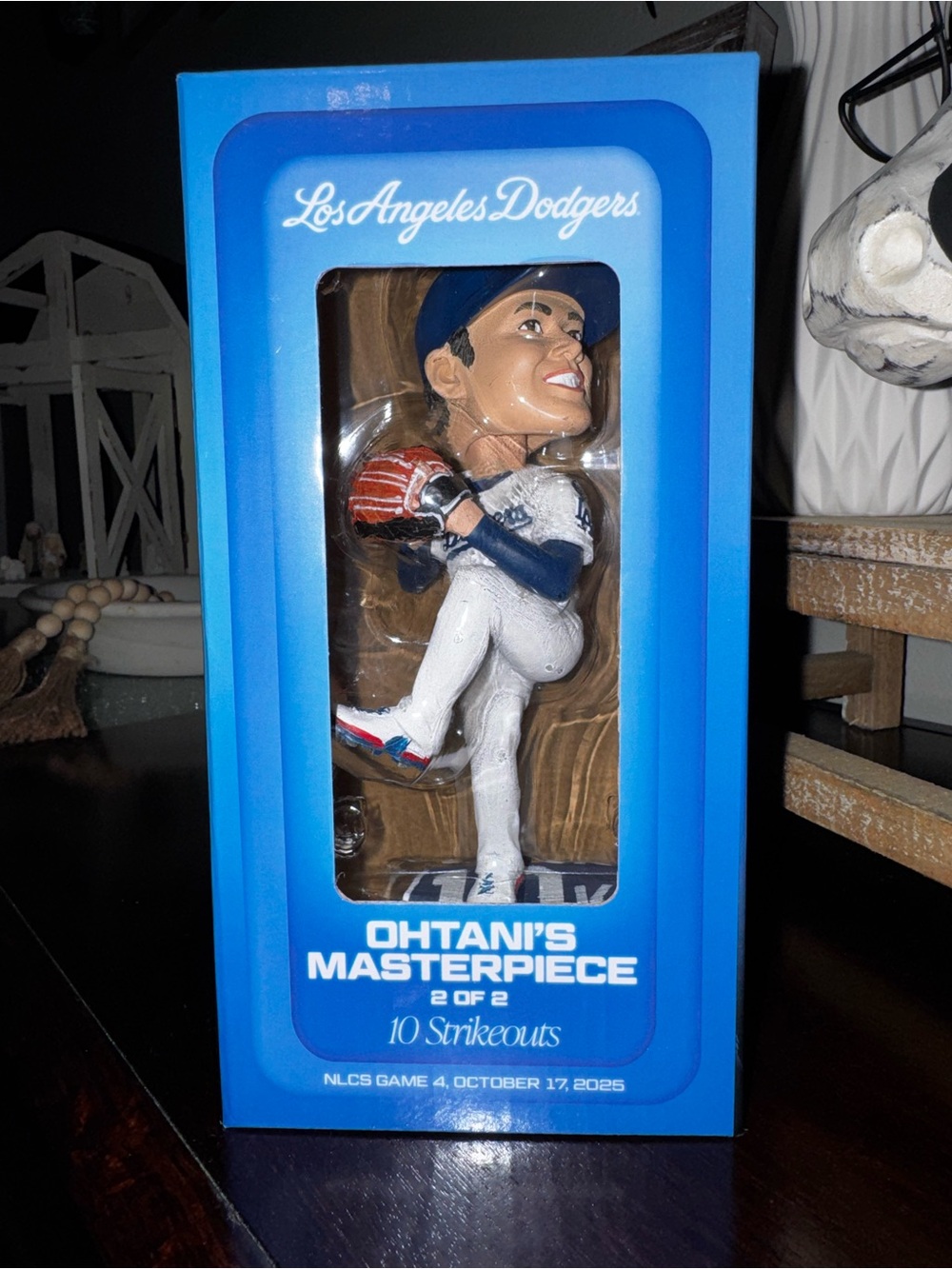 Los Angeles Dodgers Ohtani's Masterpiece Bobblehead - Blue
